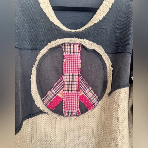 POL Patchwork Peace Sign Top NWOT Boho Cottagecore Festival Pullover - Picture 4 of 13